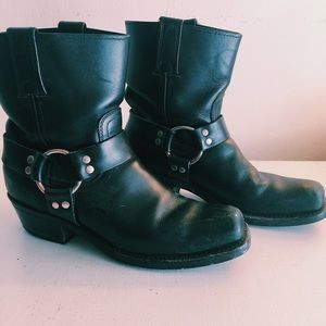 VTG Frye Harness Black Leather Ankle Moto Boots